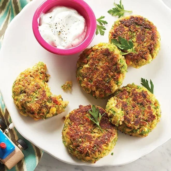 فطائر اللحم بالجبن والخضروات