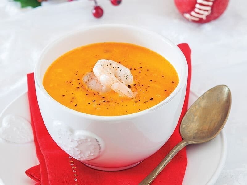 طريقة عمل شوربة الجمبرى بالكاري الأحمر